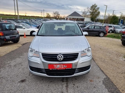 VOLKSWAGEN TOURAN 1.6 Trendline Garanciával . ingyenes szervízekkel . 0 ft önerőtől hitelre is