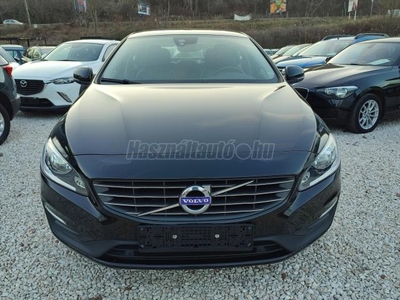 VOLVO S60 2.0 [T3] Momentum SZERVIZKÖNYV-PARKRADAR-ALUFELNI-BŐRKÁRPIT-ÜLÉSFŰTÉS-NAVIGÁCIÓ