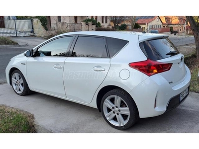 TOYOTA AURIS 1.8 HSD Active (Automata)