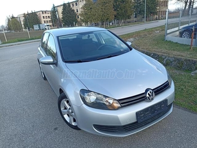 VOLKSWAGEN GOLF VI 2.0 TDi Comfortline NAVI. Digit klÍma. új kettőstömegű. rozsdamentes!!!