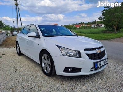 Chevrolet Cruze 2.0 D LS Plus