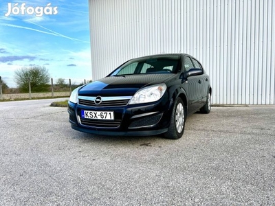 Opel Astra H 1.4 Cosmo