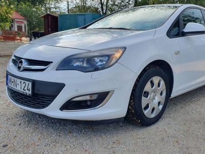 Opel Astra J 1.4 T Active Magyarországi-ülésfűt...