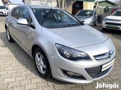 Opel Astra J 1.4 T Cosmo LED Menetfény.Alufelni...