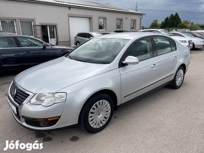 Volkswagen Passat VI 1.6 Trendline PDC.Klíma.EL...