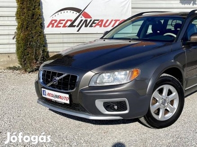 Volvo XC70 2.4 D [D5] AWD Momentum Geartronic B...