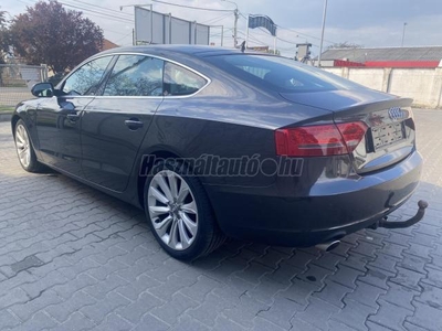 AUDI A5 3.0 TDI DPF quattro Sportbőr. LED. Navi.tempomat. ülésfűtés. 18alu. 6seb Bang olufsen