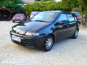 Fiat Punto 1.2 16V Emotion Kevés kilométerrel.j...