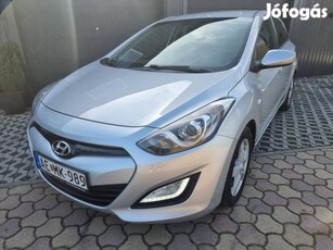 Hyundai I30 1.4i Business Utolsó Pillanatig Hyu...