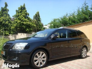 Toyota Avensis Wagon 2.0 D-4D Karambolmentes! V...