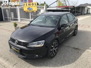 Volkswagen Jetta VI 1.2 TSI Trendline Megkímélt...