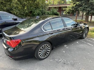 BMW 740i (Automata)