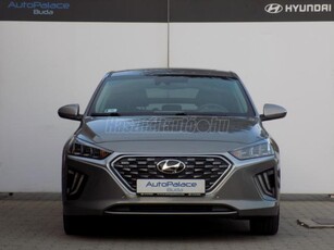 HYUNDAI IONIQ hybrid 1.6 GDi Comfort DCT gyári garanciális / sérülésmentes / téli - nyári gumiszett alufelnire szerelve