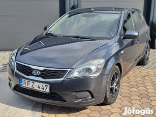 KIA CEE'D 1.6 CRDi ecodynamic Megkímélt. Klíma....