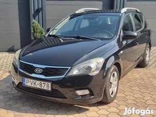 KIA CEE'D SW 1.6 CRDi LX EURO5 Nagyon Szép És M...