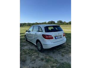 MERCEDES-BENZ B 180 BlueEFFICIENCY (Automata)