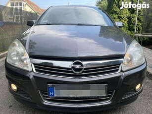 Opel Astra H 1.6 Enjoy