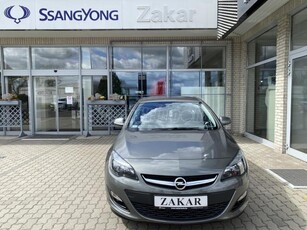 OPEL ASTRA J Sedan 1.6 Enjoy EURO6 Mo.i. 1 Tulajdonos. Gyári fényezés.Vezetett szervizkönyv. Téli-Nyári gumik felni