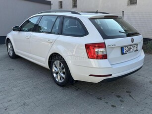 SKODA OCTAVIA Combi 1.6 CR TDI Style Magyarországi.Szervízkönyv