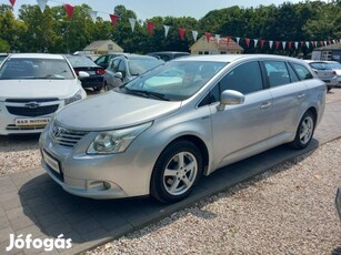 Toyota Avensis Wagon 2.0 D-4D Sol Plus foglalózva