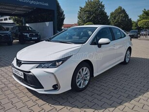 TOYOTA COROLLA 1.5 Active Plus. 4 ajtó. 6 fokozatú manuális/kézi váltó rendelésből foglalható.A