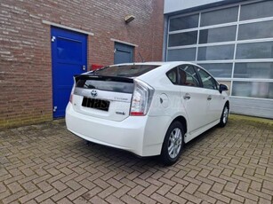 TOYOTA PRIUS PLUG-IN Sérülésmentes. Led fényszóró. Zöld rendszám. stb