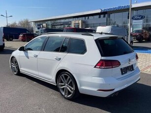 VOLKSWAGEN GOLF-V