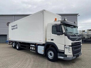 VOLVO FM 330 6X2 DOBOZOS + EMELŐHÁTFAL