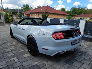 FORD MUSTANG Convertible 3.7 V6 (Automata)