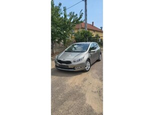 KIA CEE'D 1.4 CVVT EX