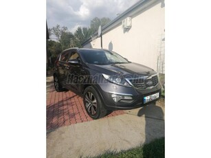 KIA SPORTAGE 2.0 CRDi EX 4x4 KIA Sportage EX premium 16v. nagyon megkímélt