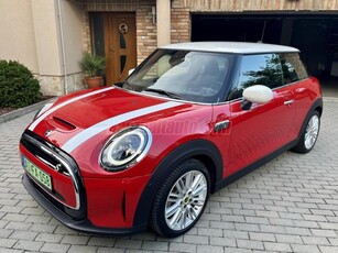 MINI MINI COOPER SE Chili RED. facelift. bőr belső. kormányfűtés. távolságtartó