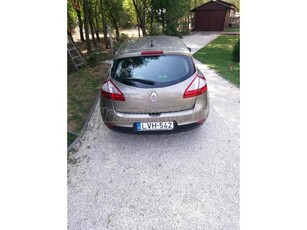 RENAULT MEGANE 1.5 dCi Dynamique EDC Renault