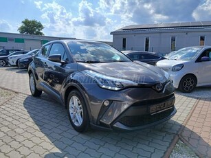 TOYOTA C-HR 1.8 Hybrid Comfort Business e-CVT FACELIFT-LED FÉNYSZÓRÓ-NAVI-T.KAMERA-ÜLÉS F-T.T.TEMPOMAT-29eKm