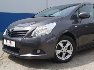 Toyota Verso 2.0 D-4D Sol