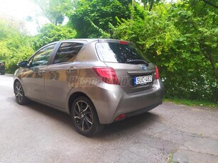 TOYOTA YARIS 1.5 VVT-i Hybrid Comfort e-CVT