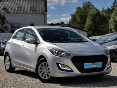 HYUNDAI I30 1.4i Easy Life GARANÁLT KM++BENZIN++START-STOP