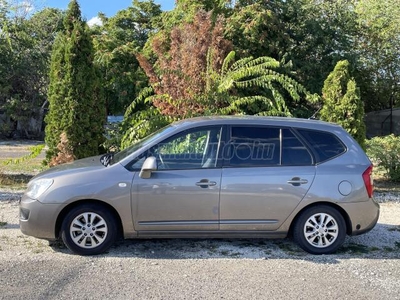 KIA CARENS 1.6 LX