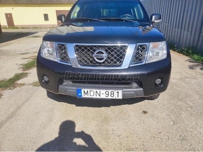 NISSAN NAVARA 4WD Double 2.5D FE