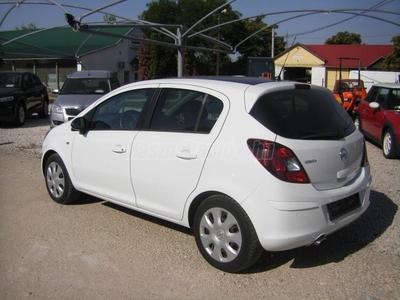 OPEL CORSA D 1.4 Color Edition navi ülés és kormányfűtés PDC tempomat