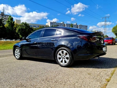 OPEL INSIGNIA 1.6 T Cosmo