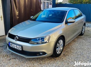 Volkswagen Jetta 1.2 TSI Trendline Mo-i autó el...