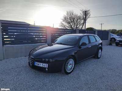 Alfa Romeo 159