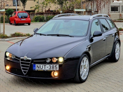 Alfa Romeo 159