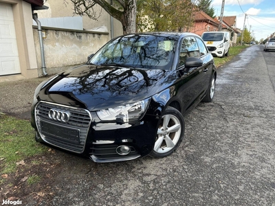 AUDI A1 Sportback 1.6 TDI DPF Ambition S-tronic