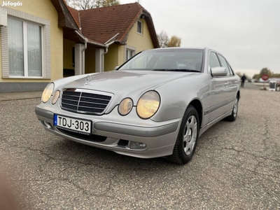 Mercedes-Benz E 220 CDI Classic (Automata) Orig...