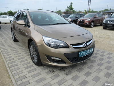 Opel Astra J Sports Tourer 1.4 T Cosmo / 108 EZ...