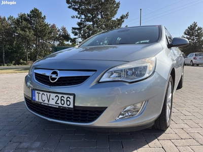 Opel Astra J 1.6 Essentia Azonnal elvihető!