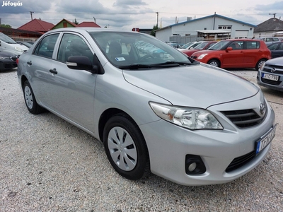 Toyota Corolla Sedan 1.6 Luna