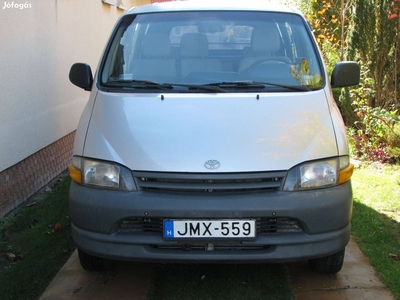 Toyota HI-ACE